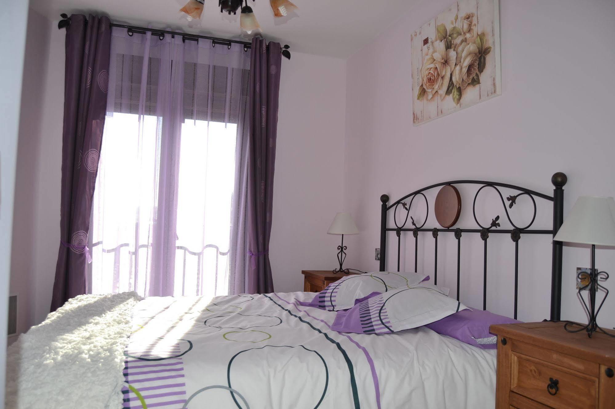 Country house El Dolmen Bernuy-Salinero